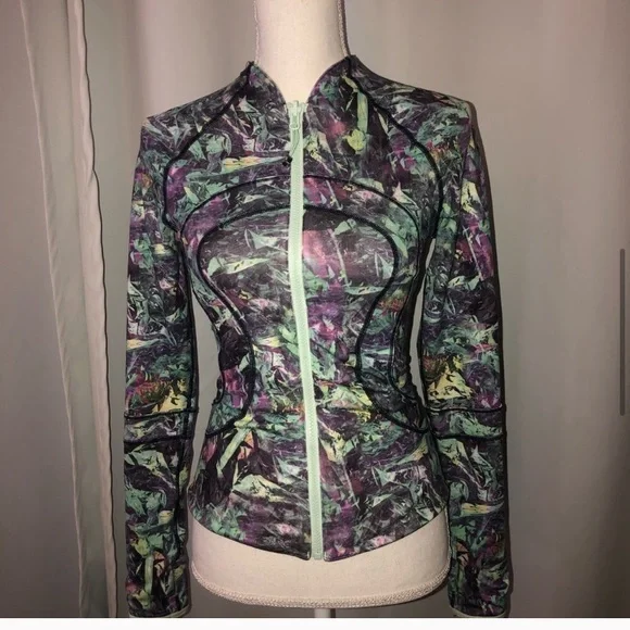 Lululemon reversible jacket - Picture 7 of 8